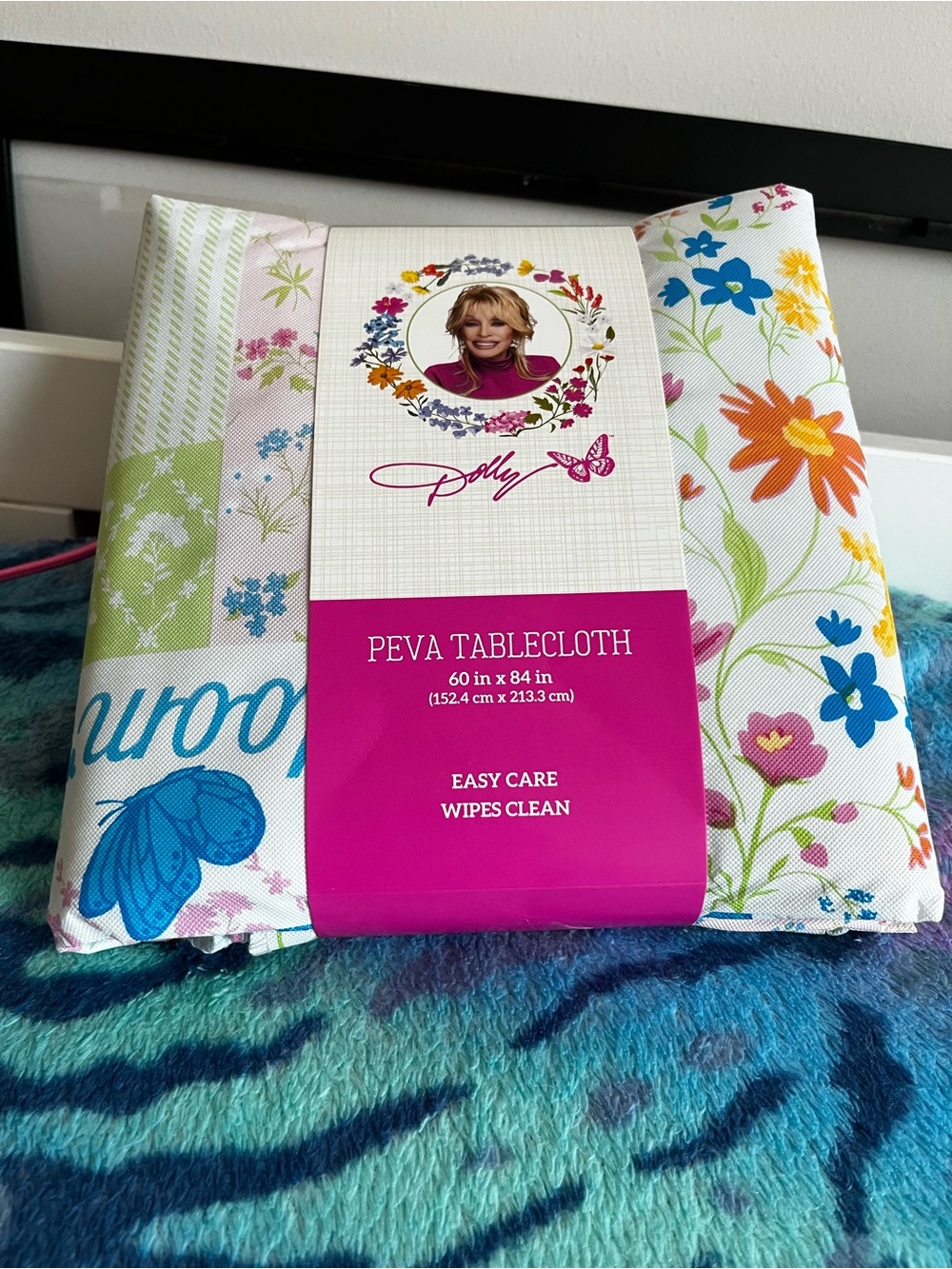 🦋Brand new dolly official Floral Tablecloth - Multicolor